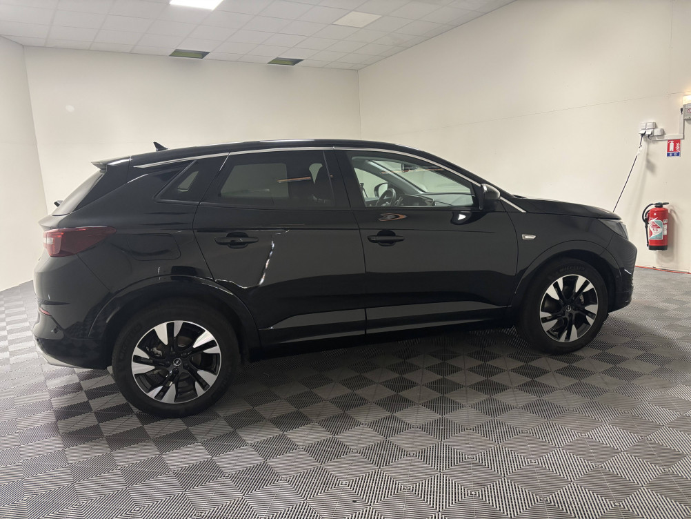 Acheter Opel Grandland Grandland 1.2 Turbo 130 ch Elegance Business 5p occasion dans les concessions du Groupe Faurie
