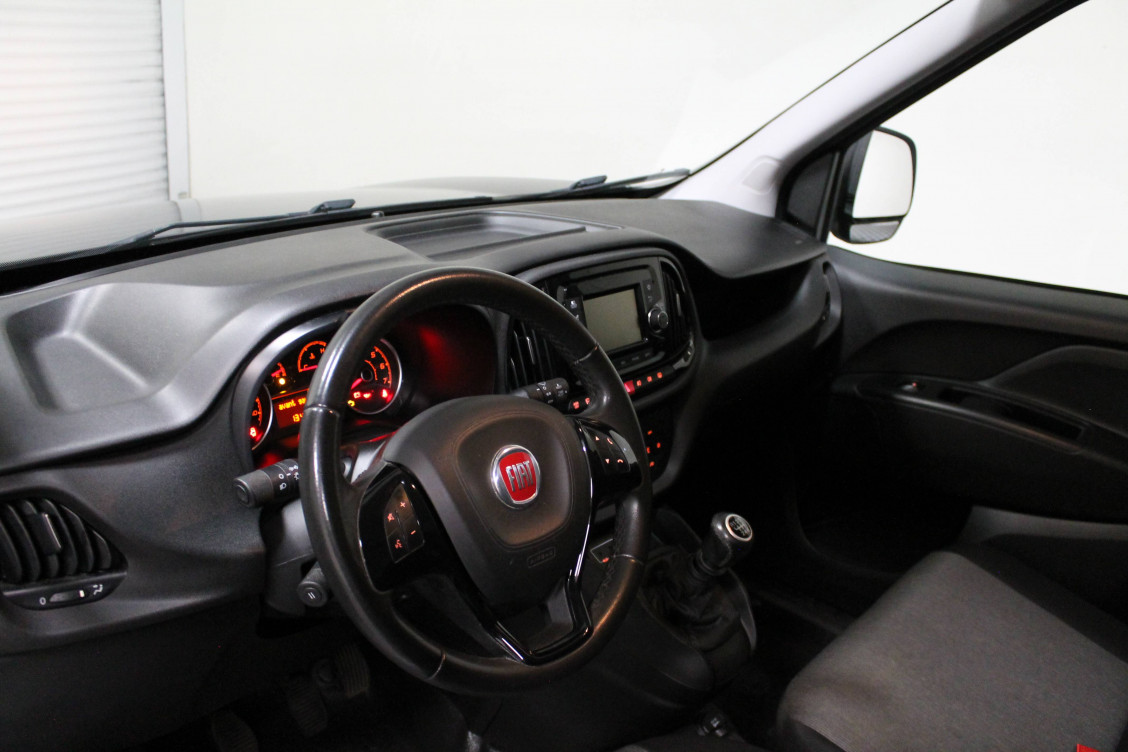 Acheter Fiat Doblo DOBLO CARGO FT 1.6 MULTIJET 120 PACK PROFESSIONAL TRIO NAV 4p occasion dans les concessions du Groupe Faurie