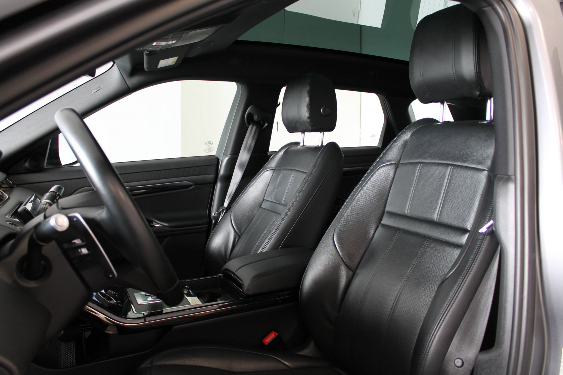 Acheter Land Rover Range Rover Evoque Range Rover Evoque Mark II P300e PHEV AWD BVA8 R-Dynamic S 5p occasion dans les concessions du Groupe Faurie
