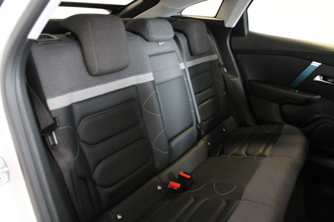 Acheter Citroën C4 e-C4 136 ch Automatique Shine 5p occasion dans les concessions du Groupe Faurie