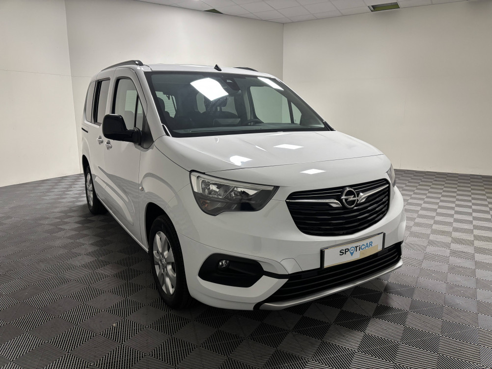 Acheter Opel Combo Combo e-Life Taille M 136 ch & Batterie 50 kw/h Elegance Pack 5p neuf dans les concessions du Groupe Faurie