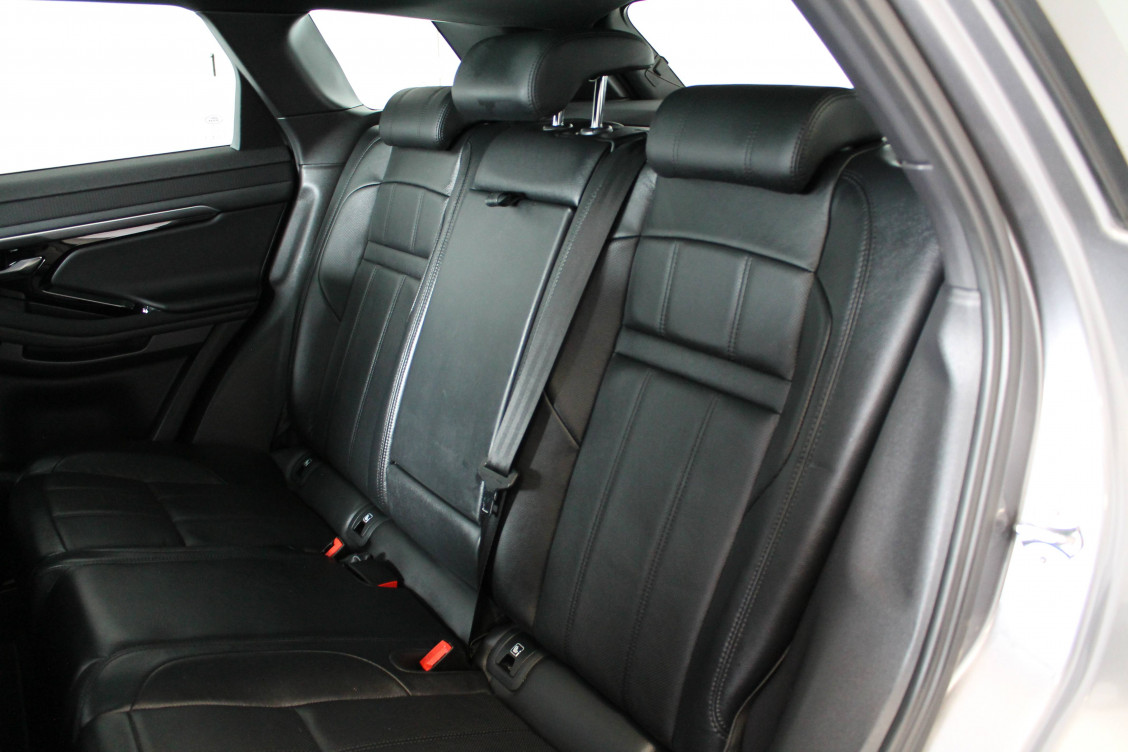 Acheter Land Rover Range Rover Evoque Range Rover Evoque Mark II P300e PHEV AWD BVA8 R-Dynamic S 5p occasion dans les concessions du Groupe Faurie