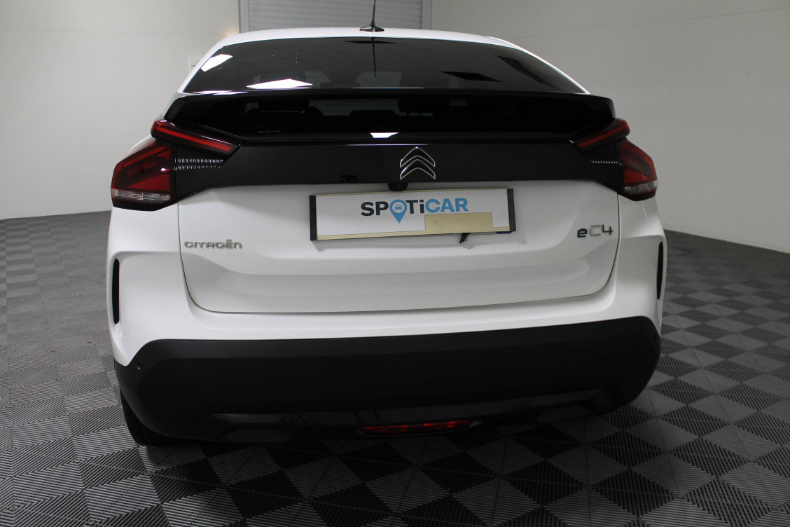 Acheter Citroën C4 e-C4 136 ch Automatique Shine 5p occasion dans les concessions du Groupe Faurie