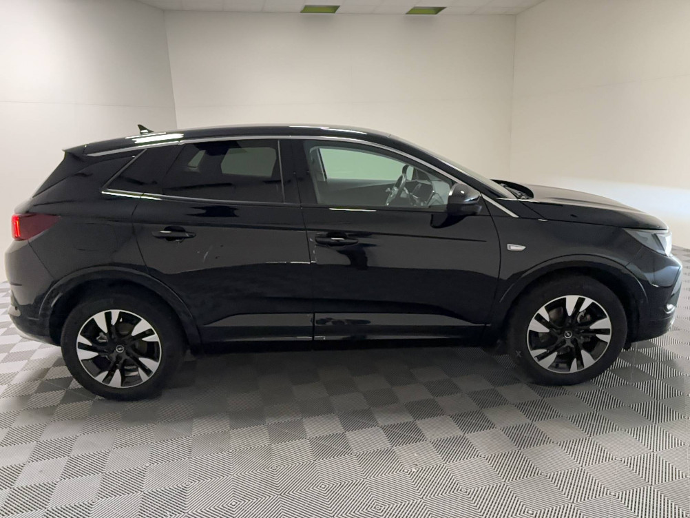 Acheter Opel Grandland Grandland 1.2 Turbo 130 ch Elegance Business 5p occasion dans les concessions du Groupe Faurie