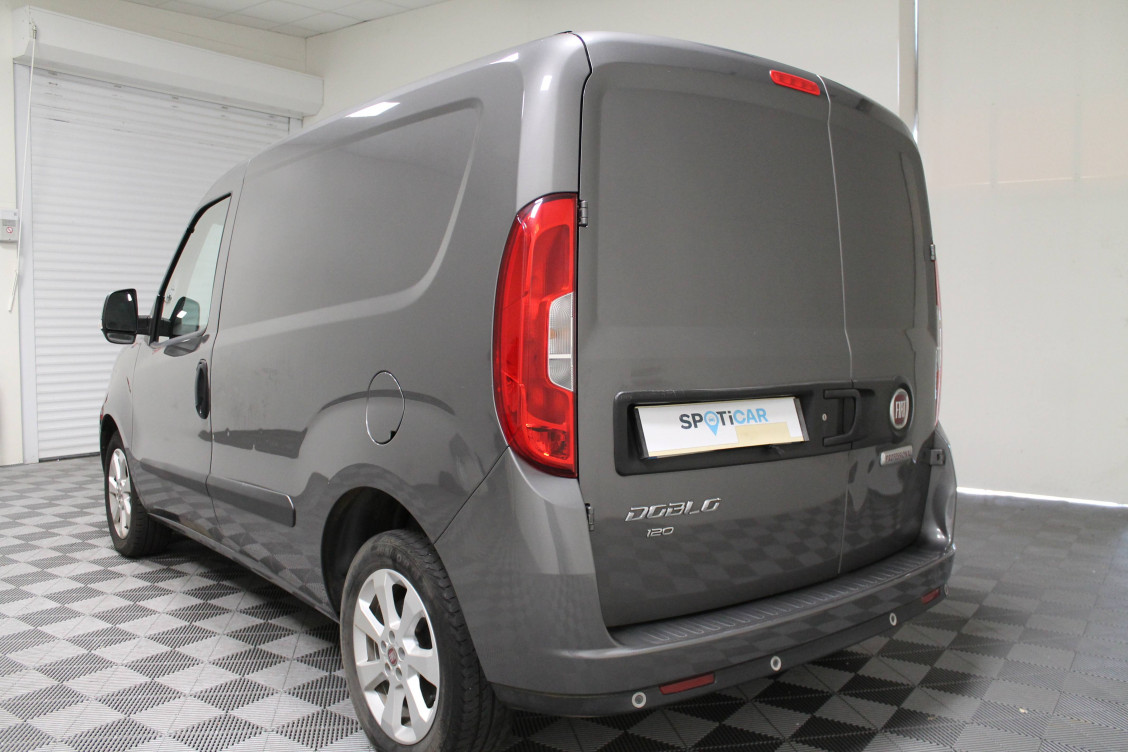 Acheter Fiat Doblo DOBLO CARGO FT 1.6 MULTIJET 120 PACK PROFESSIONAL TRIO NAV 4p occasion dans les concessions du Groupe Faurie