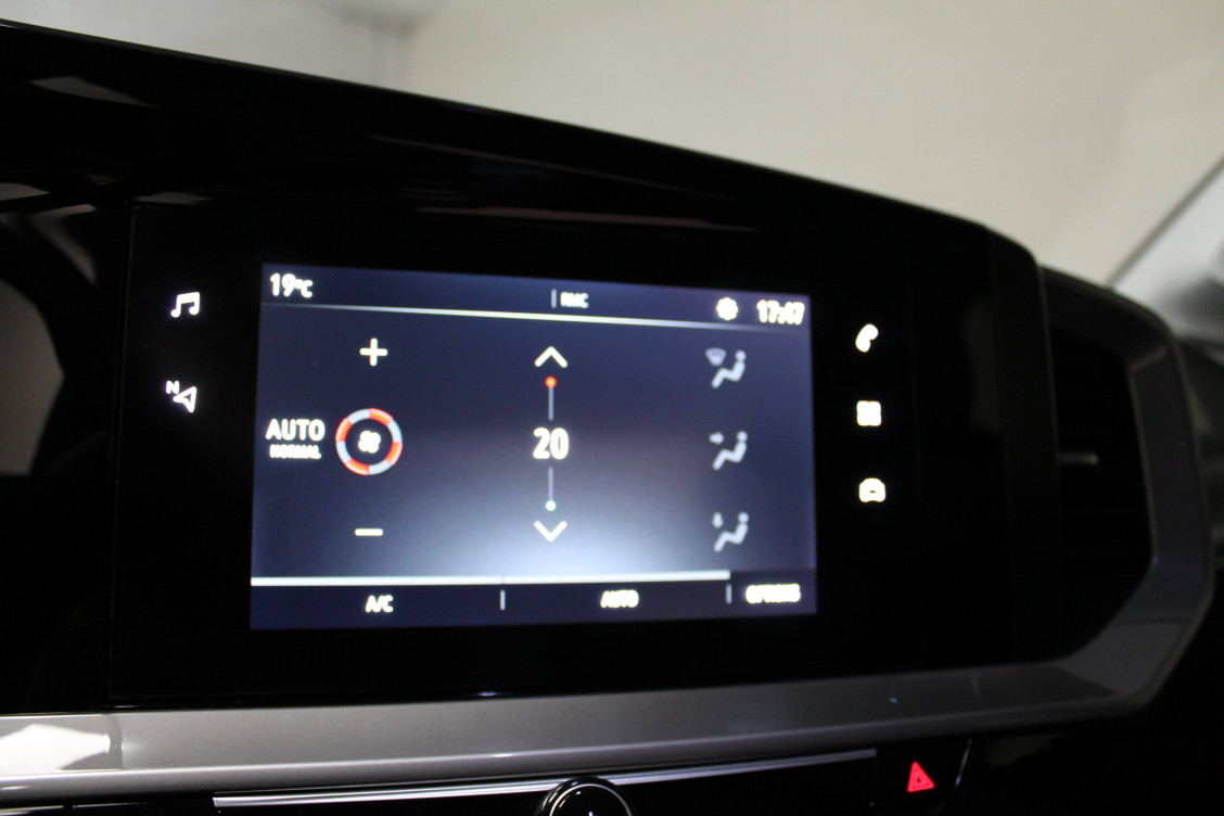 Acheter Opel Mokka Mokka Electrique 136 ch & Batterie 50 kWh Elegance 5p occasion dans les concessions du Groupe Faurie