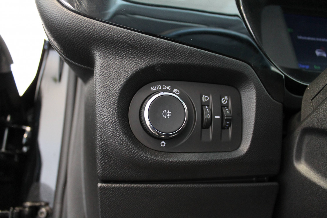 Acheter Opel Corsa E Corsa Electrique 136 ch & Batterie 50 kWh Edition 5p occasion dans les concessions du Groupe Faurie