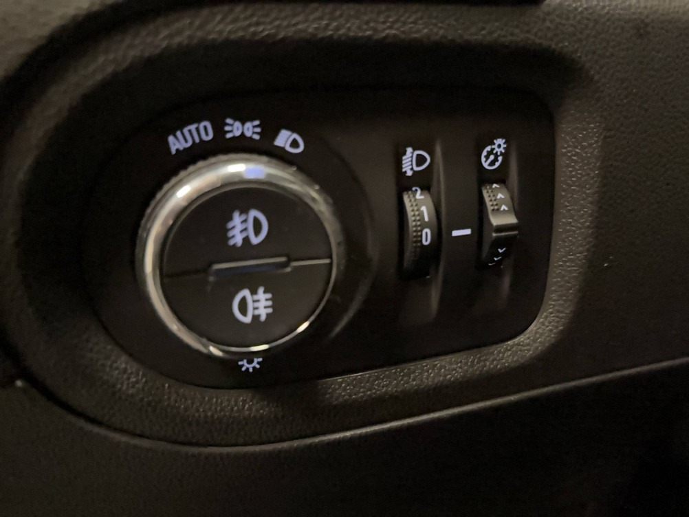Acheter Opel Grandland X Grandland X 1.5 Diesel 130 ch BVA8 Innovation 5p occasion dans les concessions du Groupe Faurie