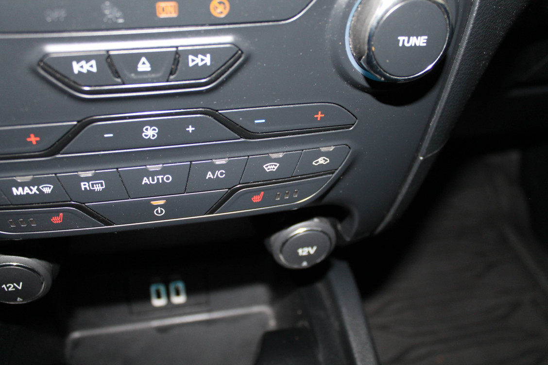 Acheter Ford Ranger RANGER SUPER CABINE 2.0 ECOBLUE 170 S&S LIMITED 4p occasion dans les concessions du Groupe Faurie