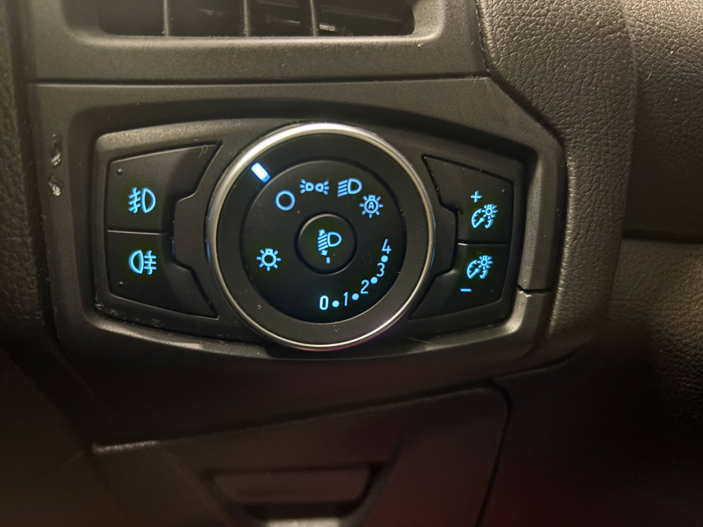 Acheter Ford Focus Focus 1.5 TDCi 120 S&S Titanium PowerShift 5p occasion dans les concessions du Groupe Faurie