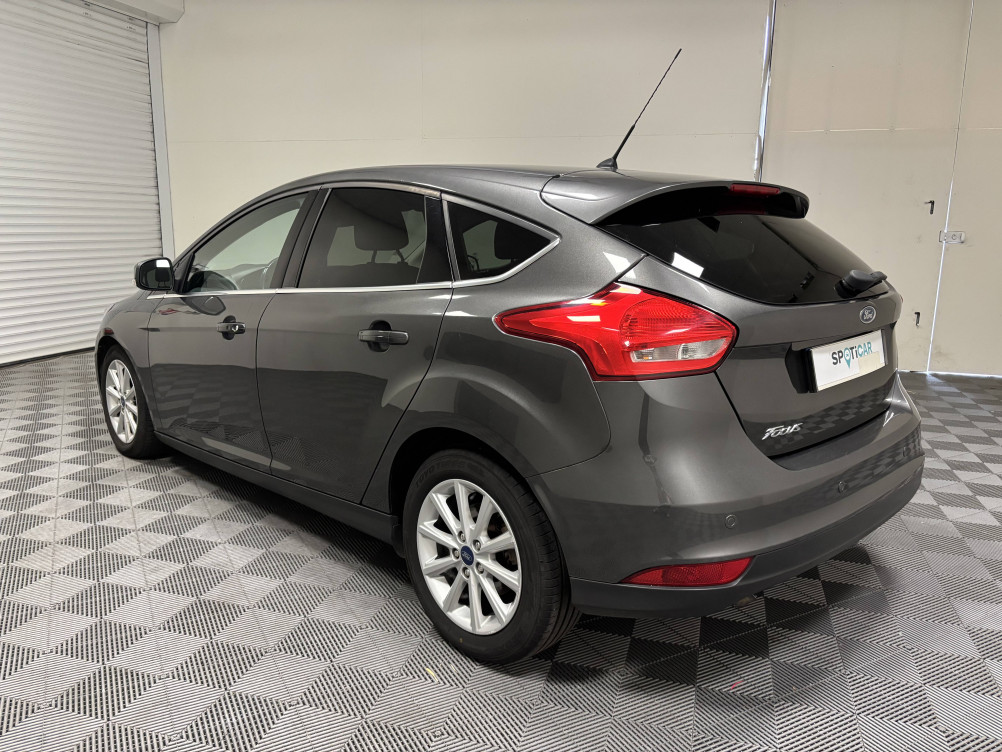 Acheter Ford Focus Focus 1.5 TDCi 120 S&S Titanium PowerShift 5p occasion dans les concessions du Groupe Faurie