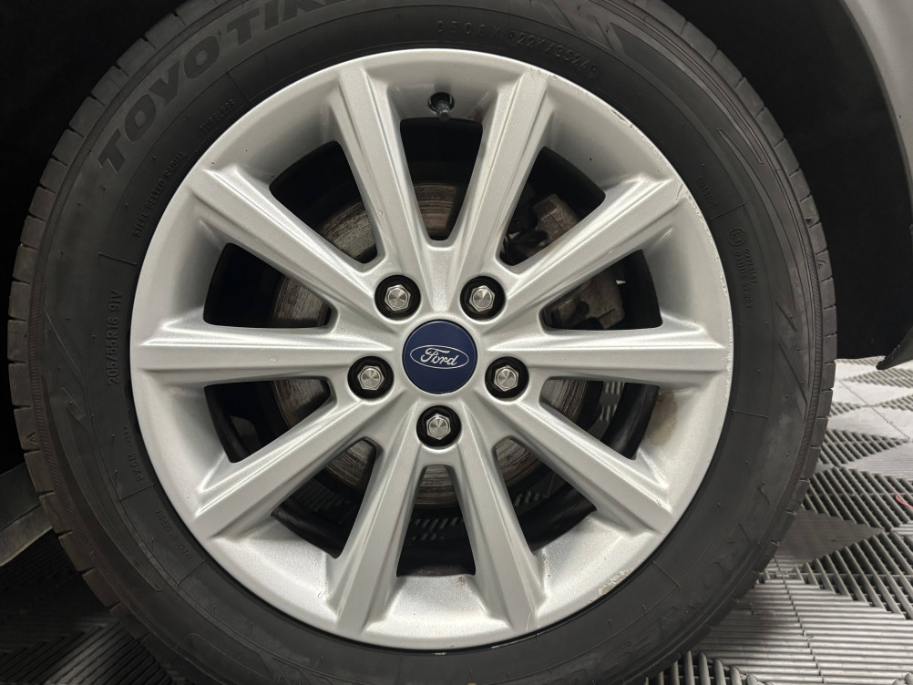 Acheter Ford Focus Focus 1.5 TDCi 120 S&S Titanium PowerShift 5p occasion dans les concessions du Groupe Faurie