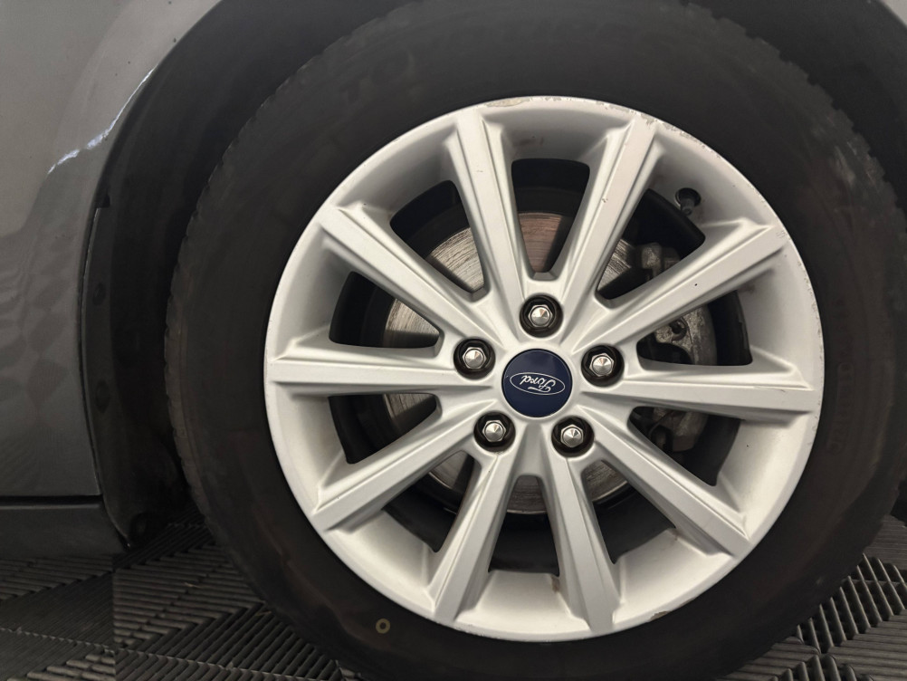 Acheter Ford Focus Focus 1.5 TDCi 120 S&S Titanium PowerShift 5p occasion dans les concessions du Groupe Faurie