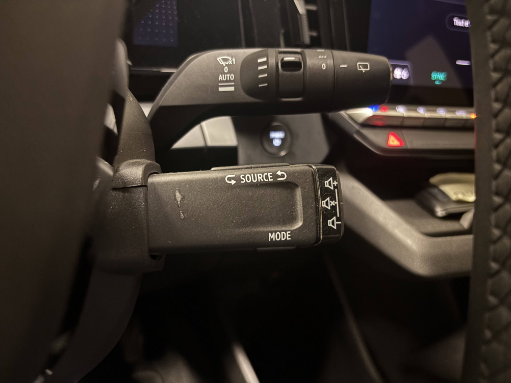 Acheter Renault Megane E-Tech Megane E-Tech EV40 130ch standard charge Equilibre 5p occasion dans les concessions du Groupe Faurie