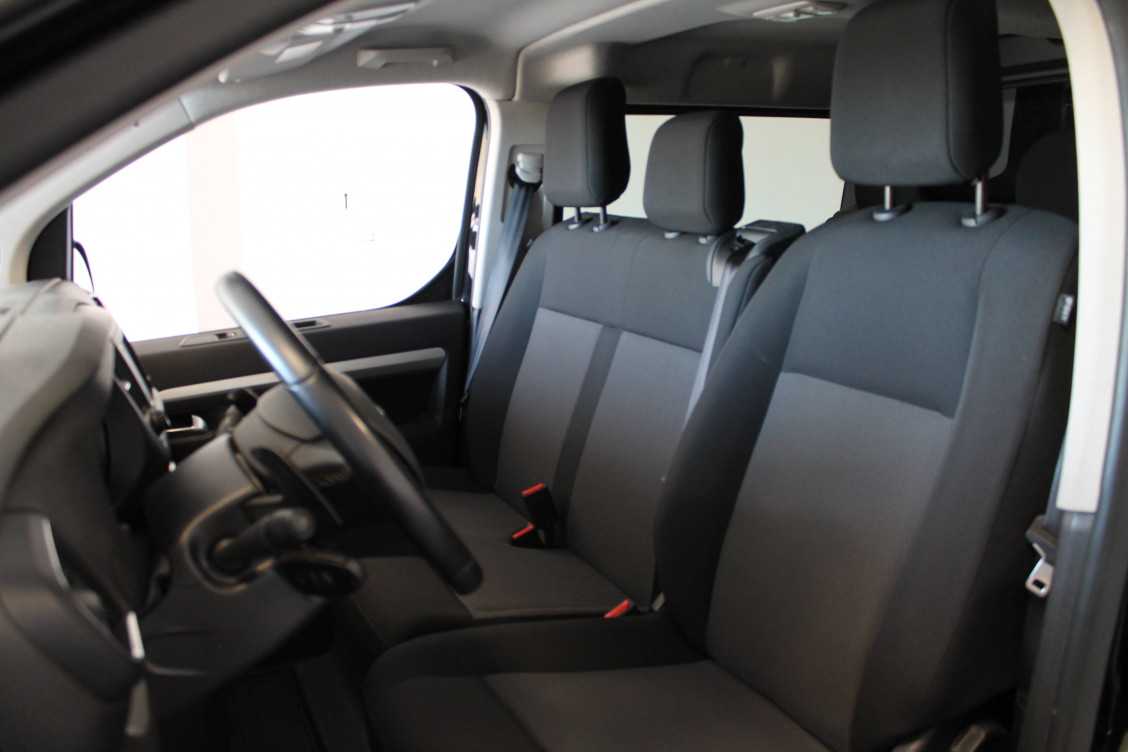 Acheter Opel Vivaro Fourgon VIVARO CA FIXE TAILLE XL BLUEHDI 180 S&S EAT8  4p occasion dans les concessions du Groupe Faurie