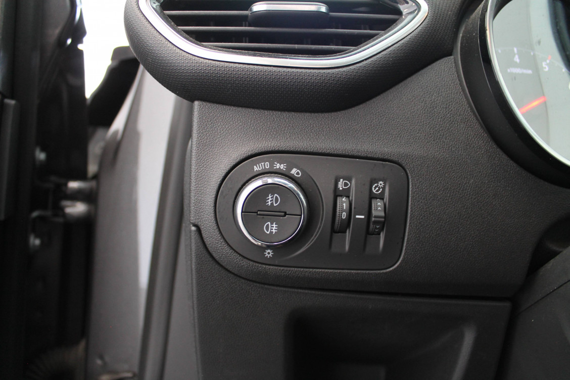 Acheter Opel Crossland X Crossland X 1.5 D 120 ch BVA6 Elegance 5p occasion dans les concessions du Groupe Faurie