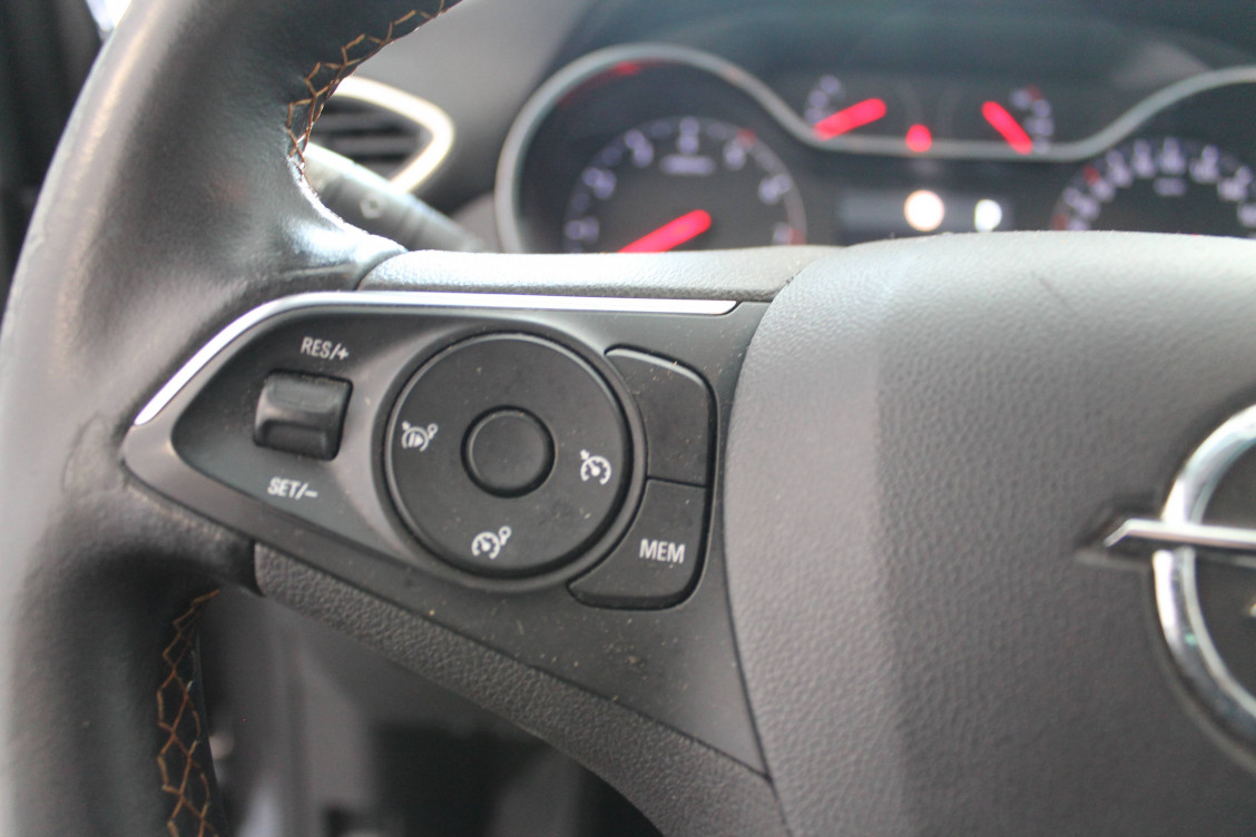 Acheter Opel Crossland X Crossland X 1.5 D 120 ch BVA6 Elegance 5p occasion dans les concessions du Groupe Faurie