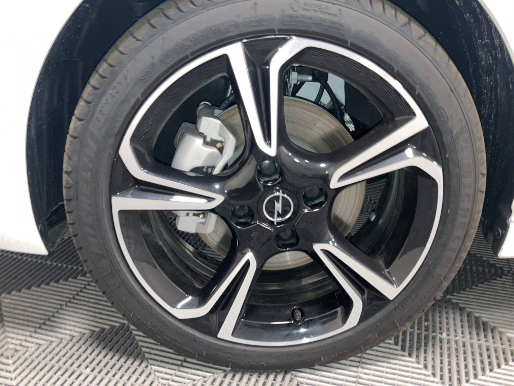 Acheter Opel Corsa Corsa 1.2 Turbo Hybrid 100 ch e-DCT6 GS 5p occasion dans les concessions du Groupe Faurie