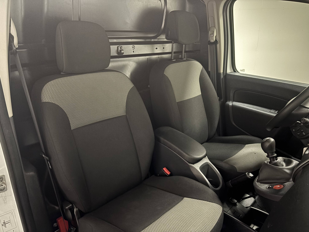 Acheter Renault Kangoo Express 2 KANGOO EXPRESS BLUE DCI 95 EXTRA R-LINK 5p occasion dans les concessions du Groupe Faurie