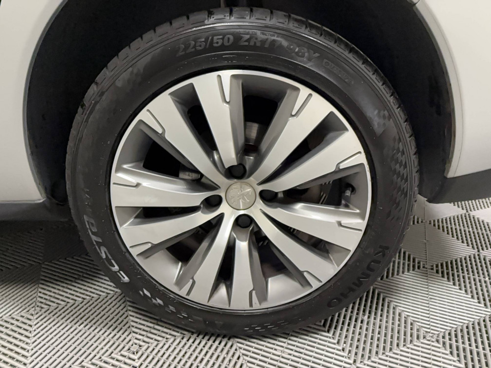 Acheter Peugeot 3008 3008 1.2 Puretech 130ch S&S BVM6 Allure 5p occasion dans les concessions du Groupe Faurie