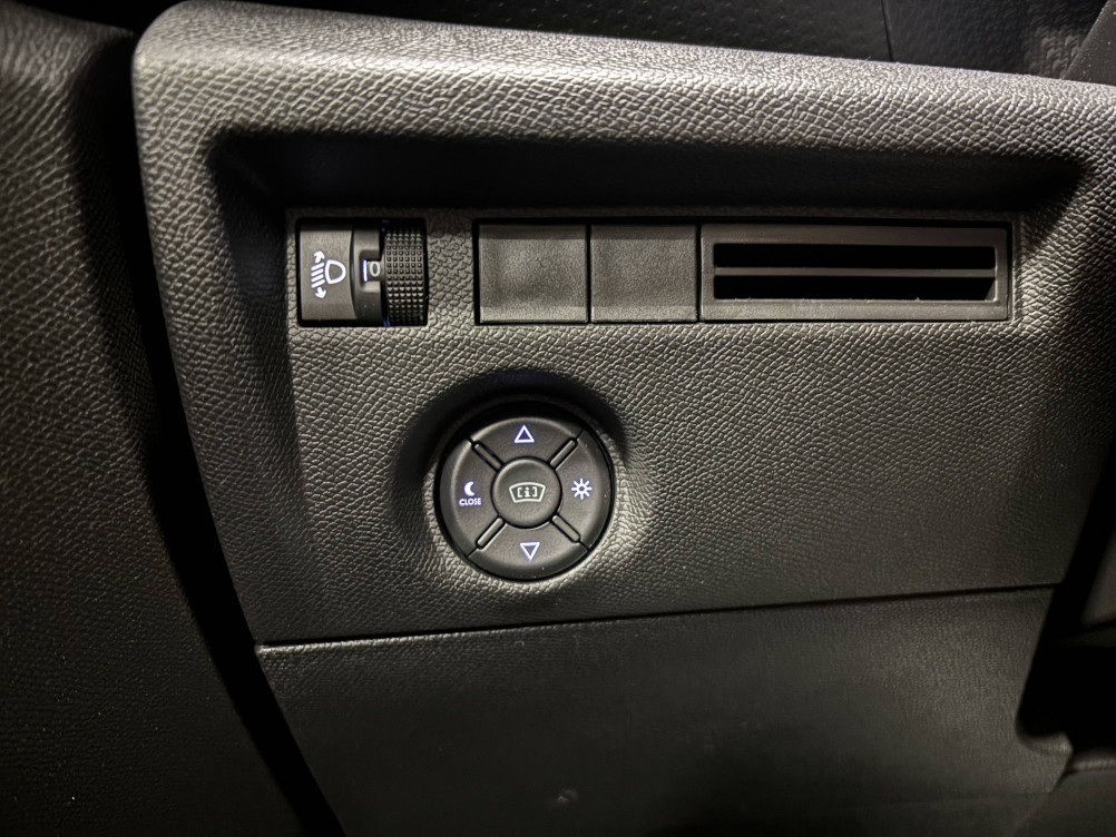 Acheter Citroën C4 C4 PureTech 130 S&S EAT8 Shine Pack 5p occasion dans les concessions du Groupe Faurie