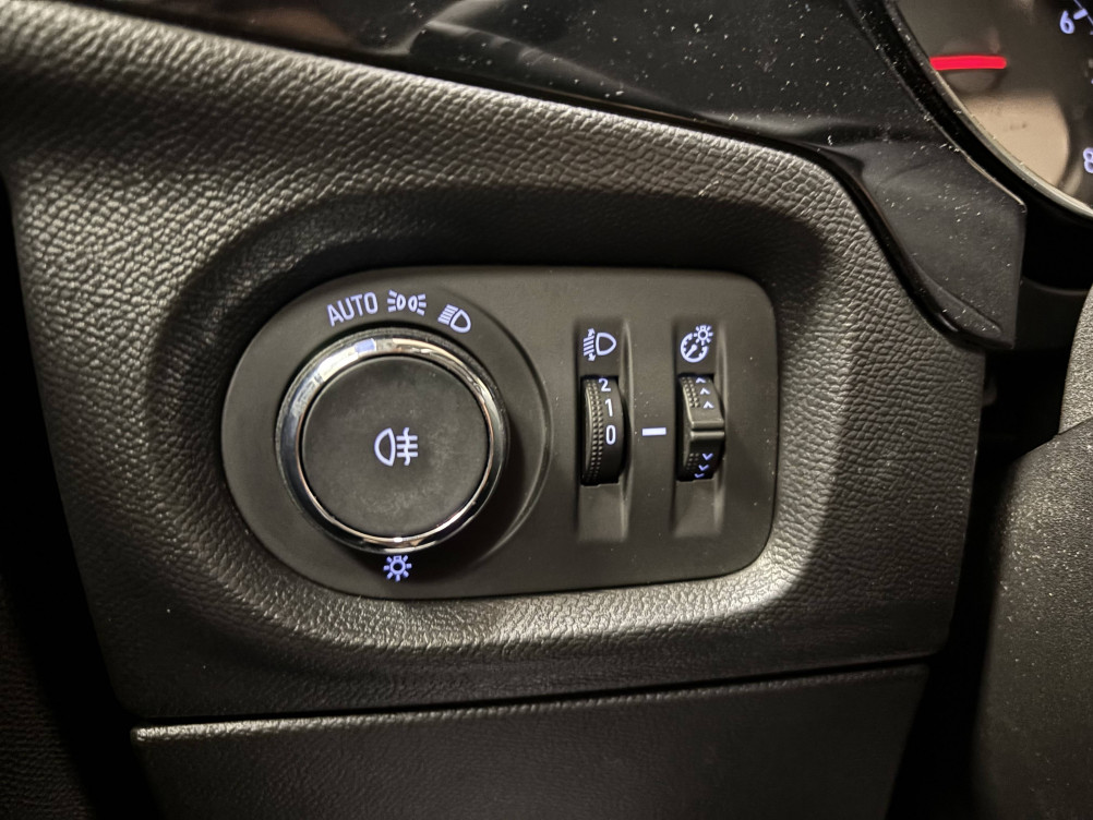 Acheter Opel Corsa Corsa 1.2 Turbo 100 ch BVM6 Edition 5p occasion dans les concessions du Groupe Faurie