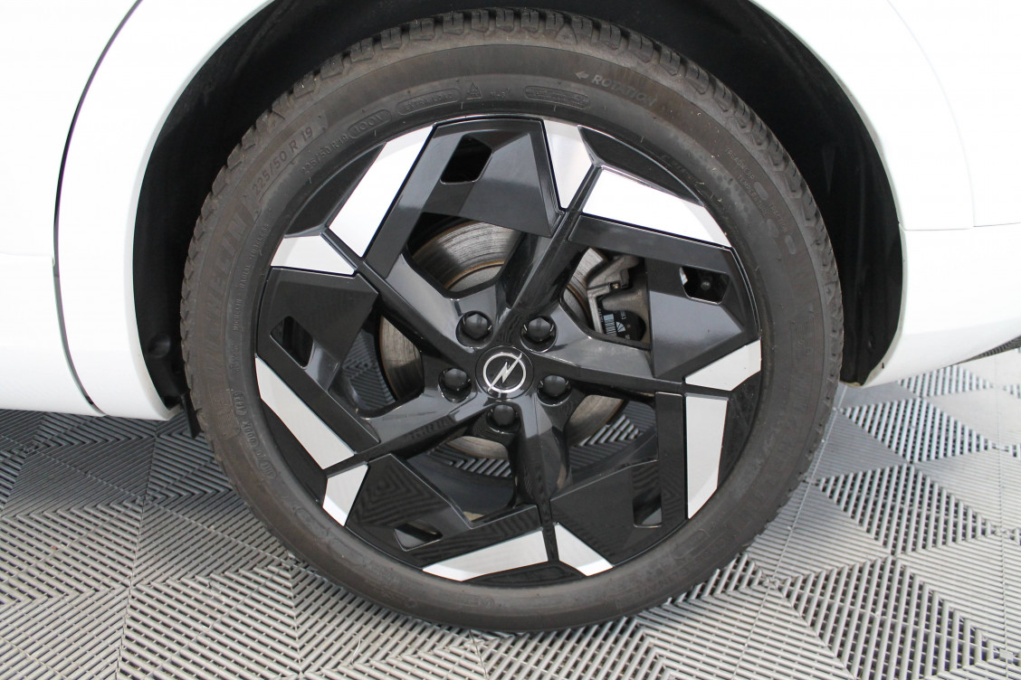 Acheter Opel Grandland Grandland Hybrid 300 ch AWD BVA8 GSe 5p occasion dans les concessions du Groupe Faurie