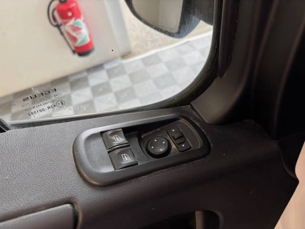 Acheter Opel Movano MOVANO CHC BENNE C3500 L2H1 145 CH BITURBO S/S PROPULSION RJ  2p occasion dans les concessions du Groupe Faurie