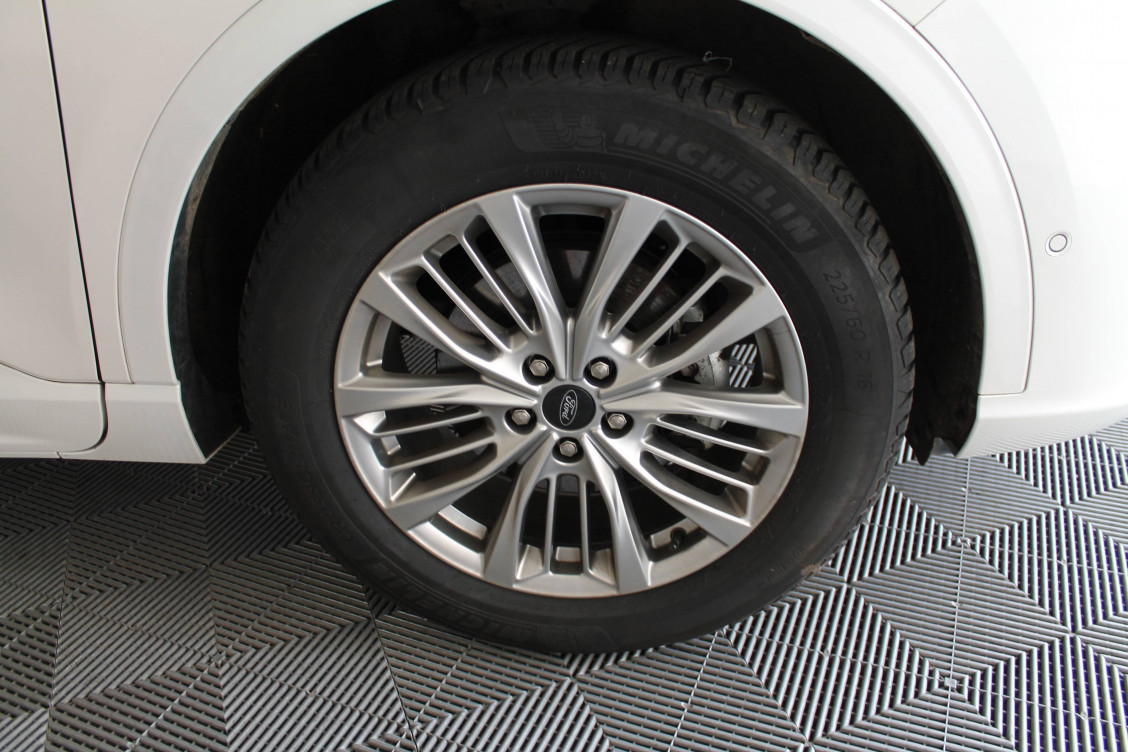 Acheter Ford Kuga Kuga 2.5 Duratec 190 ch FHEV I-AWD e-CVT Vignale 5p occasion dans les concessions du Groupe Faurie