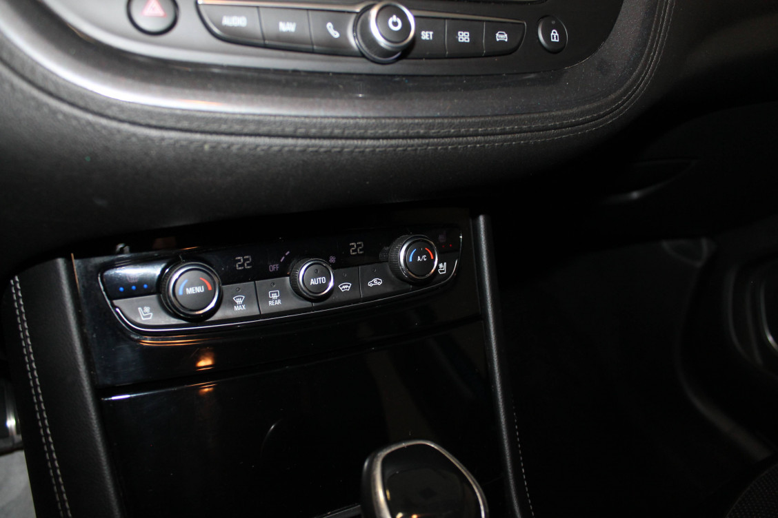 Acheter Opel Grandland X Grandland X 2.0 Diesel 177 ch BVA8 Ultimate 5p occasion dans les concessions du Groupe Faurie