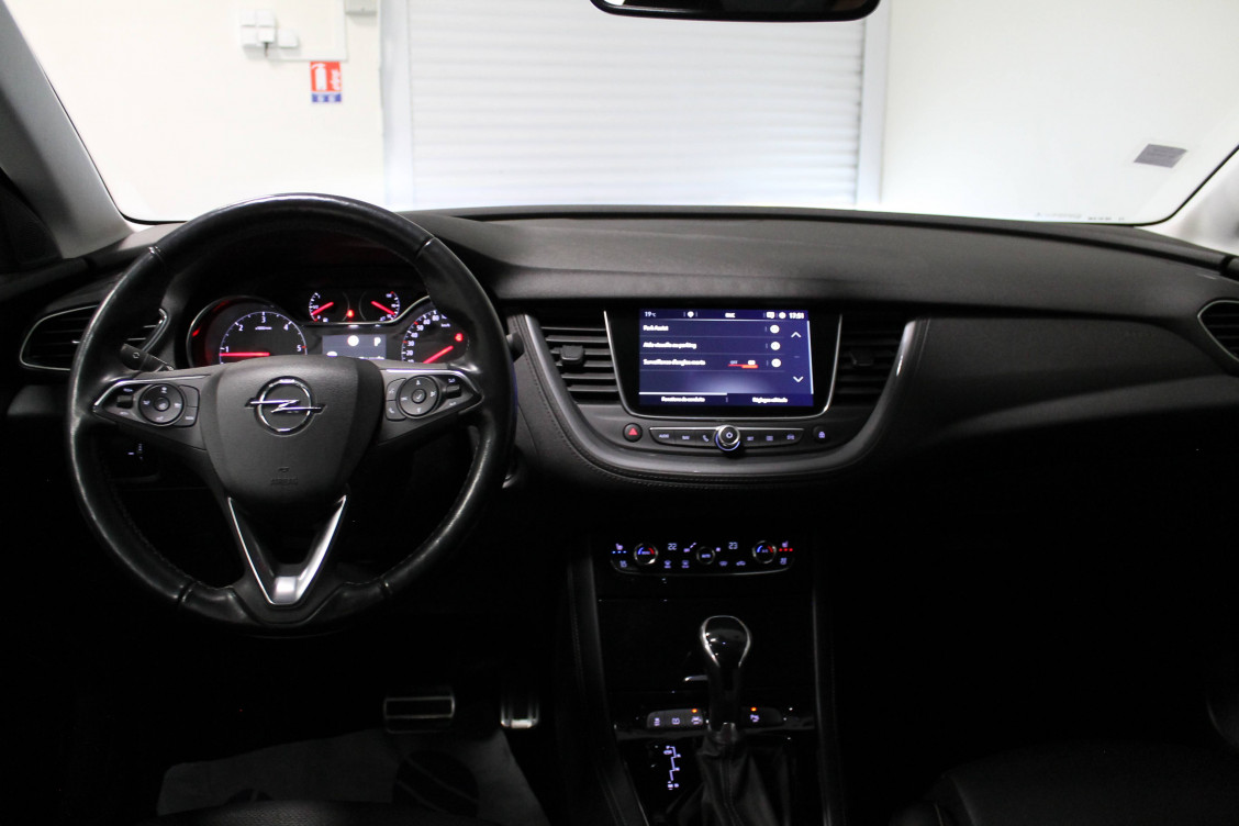 Acheter Opel Grandland X Grandland X 2.0 Diesel 177 ch BVA8 Ultimate 5p occasion dans les concessions du Groupe Faurie