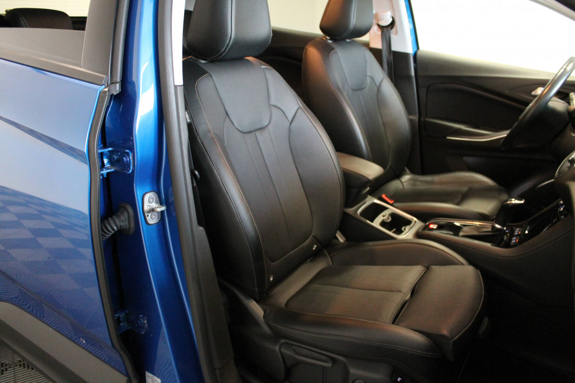 Acheter Opel Grandland X Grandland X 2.0 Diesel 177 ch BVA8 Ultimate 5p occasion dans les concessions du Groupe Faurie