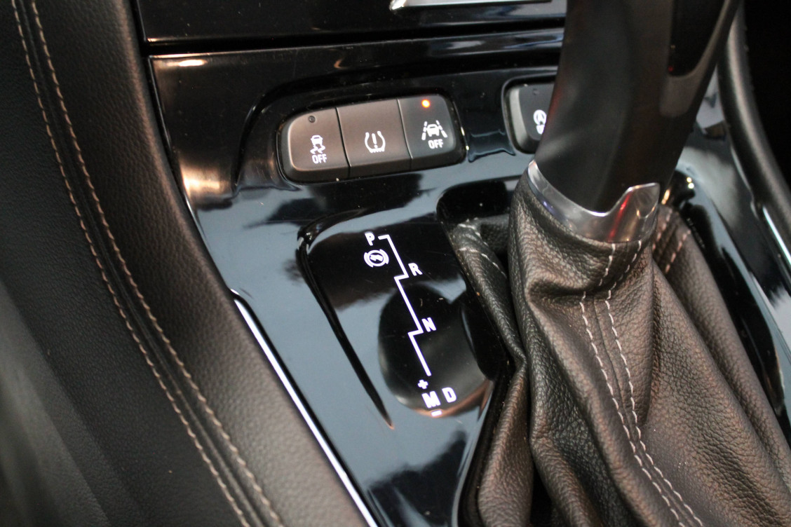 Acheter Opel Grandland X Grandland X 2.0 Diesel 177 ch BVA8 Ultimate 5p occasion dans les concessions du Groupe Faurie