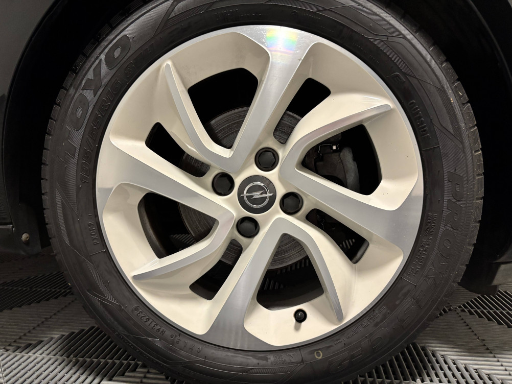 Acheter Opel Adam Adam 1.4 Twinport 87 ch S/S Unlimited 3p occasion dans les concessions du Groupe Faurie