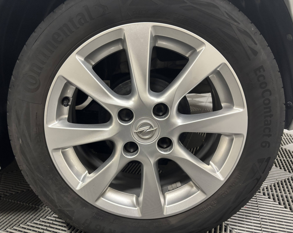 Acheter Opel Corsa Corsa 1.2 75 ch BVM5 Elegance Business 5p occasion dans les concessions du Groupe Faurie