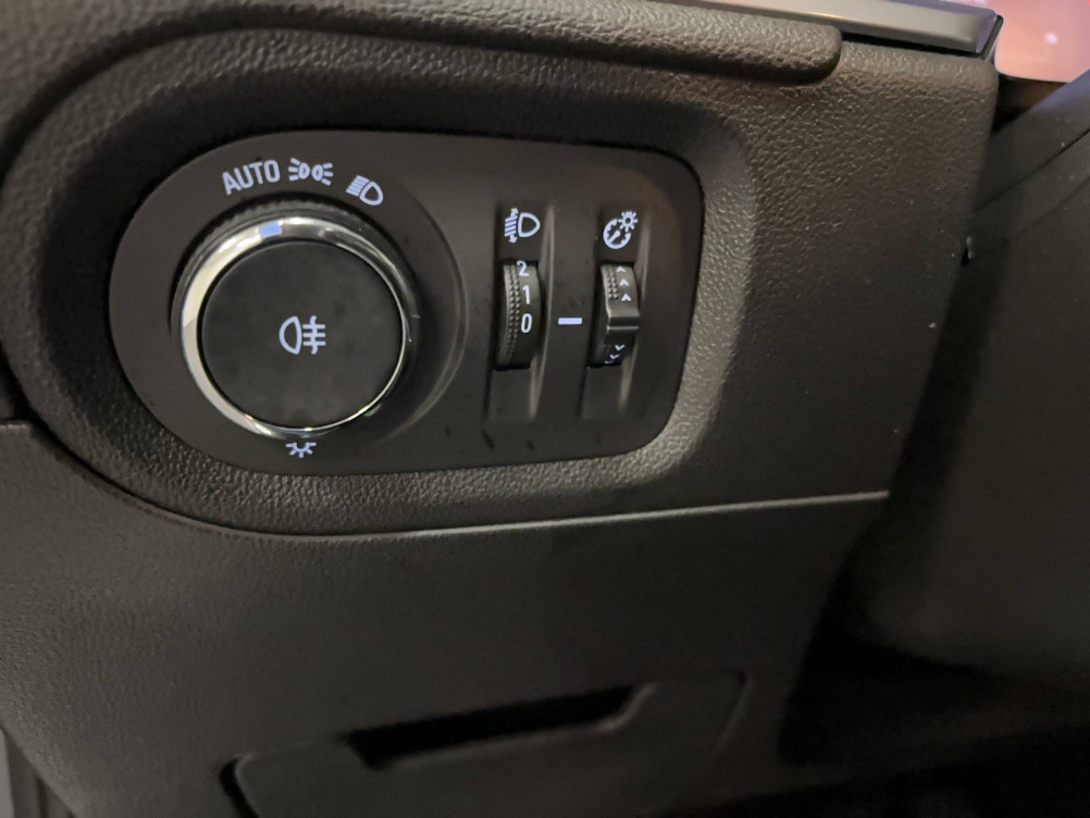 Acheter Opel Grandland Grandland 1.5 Diesel 130 ch BVA8 GS Line 5p occasion dans les concessions du Groupe Faurie