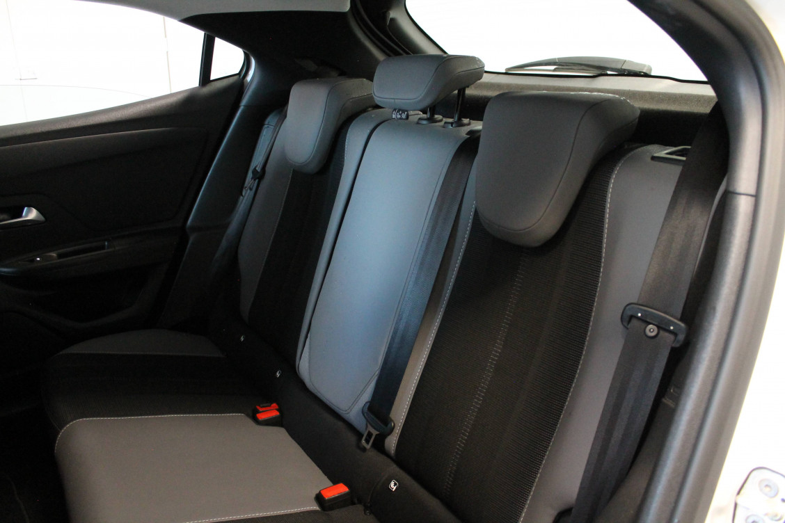 Acheter Opel Mokka Mokka 1.2 Turbo Hybrid 136 ch e-DCT6 Edition 5p occasion dans les concessions du Groupe Faurie