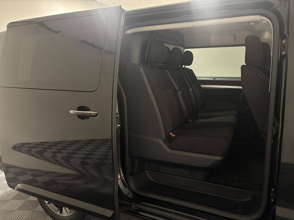 Acheter Opel Vivaro Fourgon VIVARO CA FIXE L3 2.0 DIESEL 180 CH PTAC AUGMENTE BVA8 PACK BUSINESS 4p occasion dans les concessions du Groupe Faurie