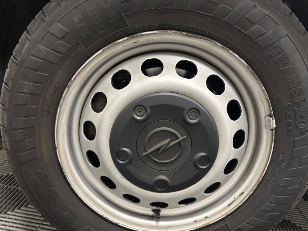 Acheter Opel Vivaro Fourgon VIVARO FGN L2 2.0 DIESEL 120 CH PTAC AUGMENTE PACK CLIM 4p occasion dans les concessions du Groupe Faurie