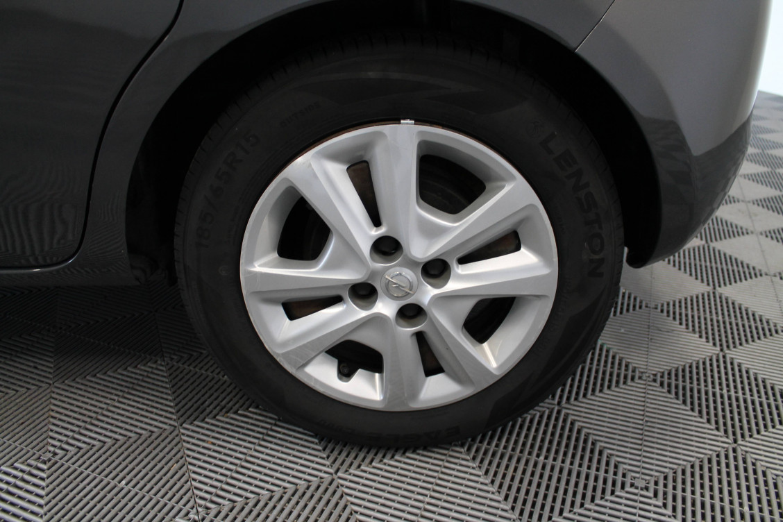 Acheter Opel Corsa E Corsa 1.4 90 ch Edition 5p occasion dans les concessions du Groupe Faurie
