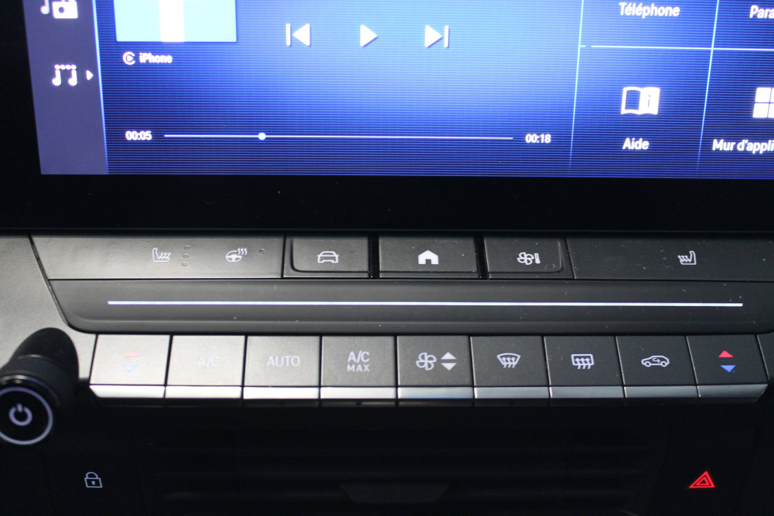 Acheter Opel Astra Astra Hybrid 180 ch BVA8 Elegance Business 5p occasion dans les concessions du Groupe Faurie