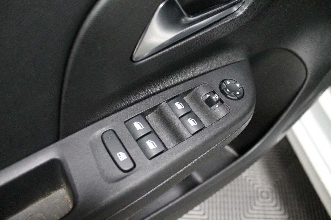 Acheter Opel Corsa Corsa 1.2 Turbo 100 ch BVA8 GS Line 5p occasion dans les concessions du Groupe Faurie