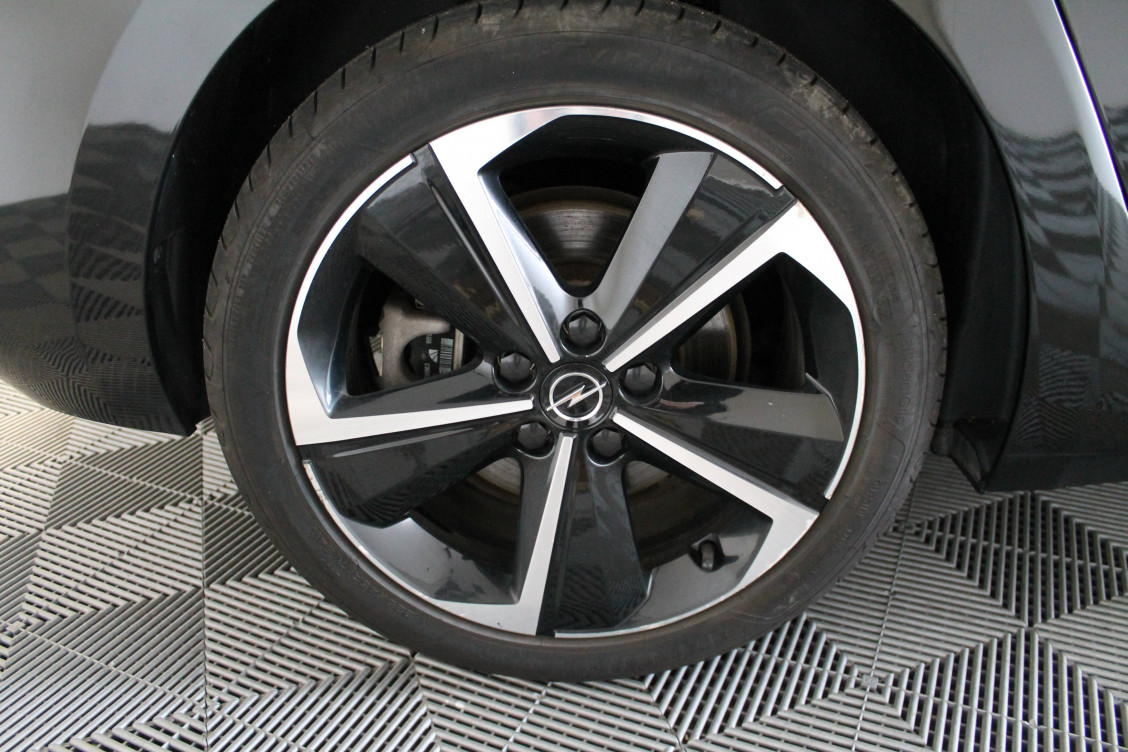 Acheter Opel Astra Astra Hybrid 180 ch BVA8 Elegance Business 5p occasion dans les concessions du Groupe Faurie