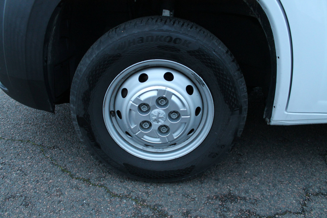 Acheter Peugeot Boxer BOXER TOLE 333 L1H1 BLUEHDI 140 S&S ASPHALT 4p occasion dans les concessions du Groupe Faurie