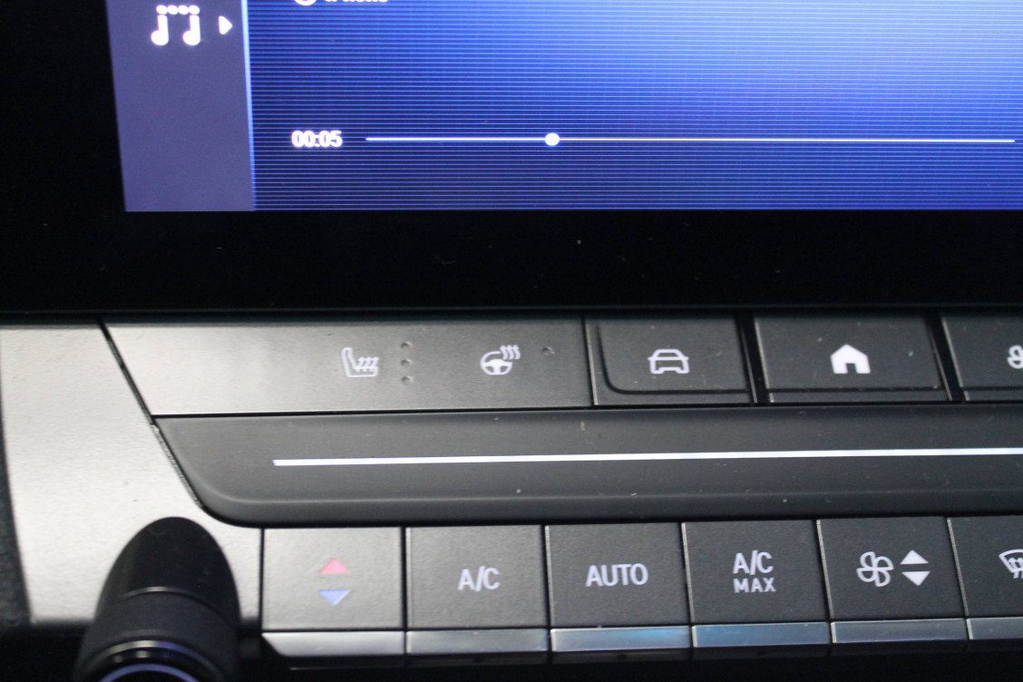 Acheter Opel Astra Astra Hybrid 180 ch BVA8 Elegance Business 5p occasion dans les concessions du Groupe Faurie