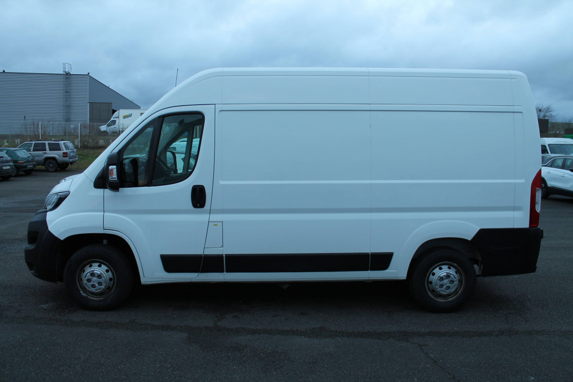 Acheter Peugeot Boxer BOXER TOLE 333 L2H2 BLUEHDI 140 S&S ASPHALT 4p occasion dans les concessions du Groupe Faurie