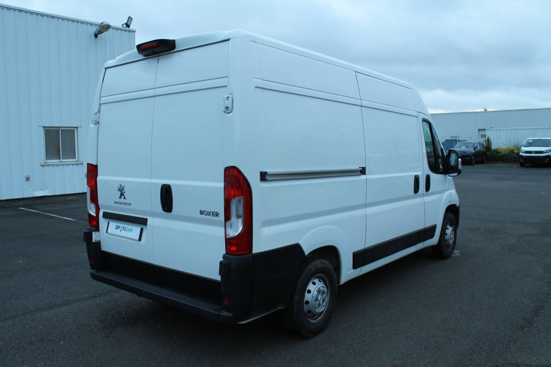 Acheter Peugeot Boxer BOXER TOLE 333 L2H2 BLUEHDI 140 S&S ASPHALT 4p occasion dans les concessions du Groupe Faurie