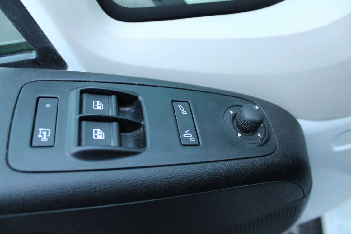 Acheter Peugeot Boxer BOXER TOLE 333 L2H2 BLUEHDI 140 S&S ASPHALT 4p occasion dans les concessions du Groupe Faurie