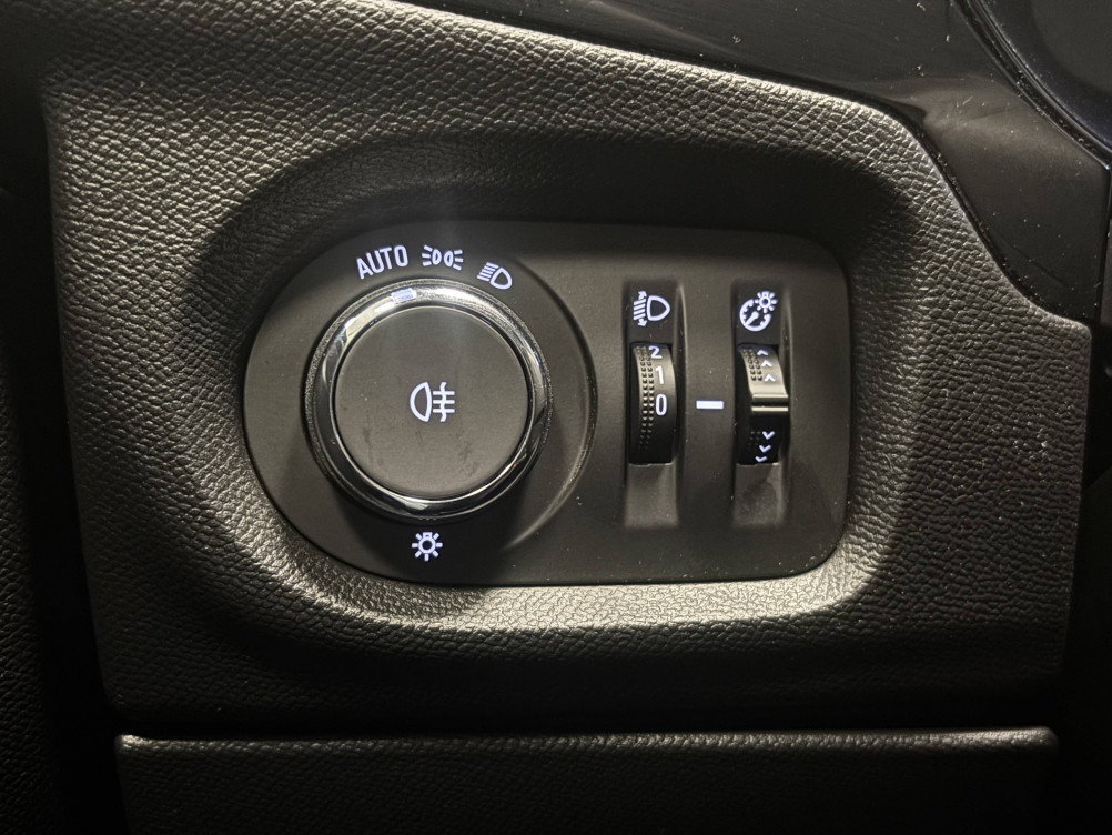 Acheter Opel Corsa E Corsa Electrique 136 ch & Batterie 50 kw/h Elegance 5p occasion dans les concessions du Groupe Faurie