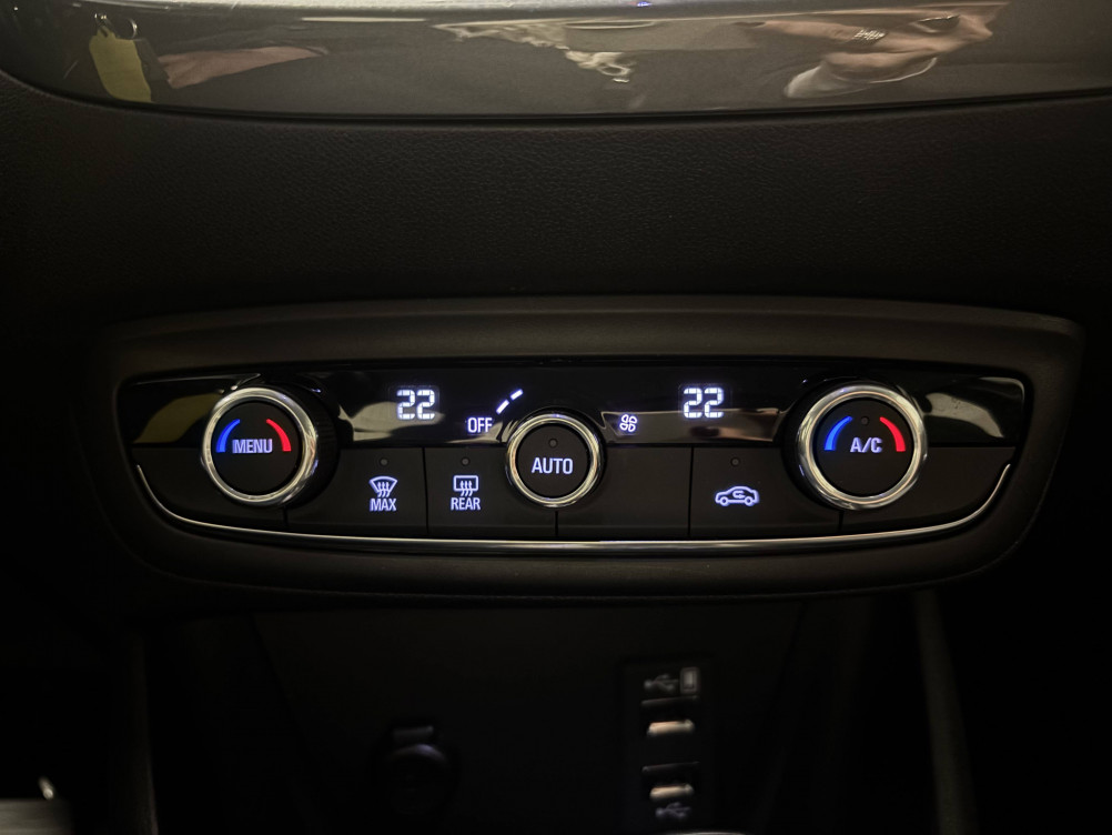 Acheter Opel Crossland Crossland 1.2 Turbo 130 ch BVA6 Elegance Business 5p occasion dans les concessions du Groupe Faurie